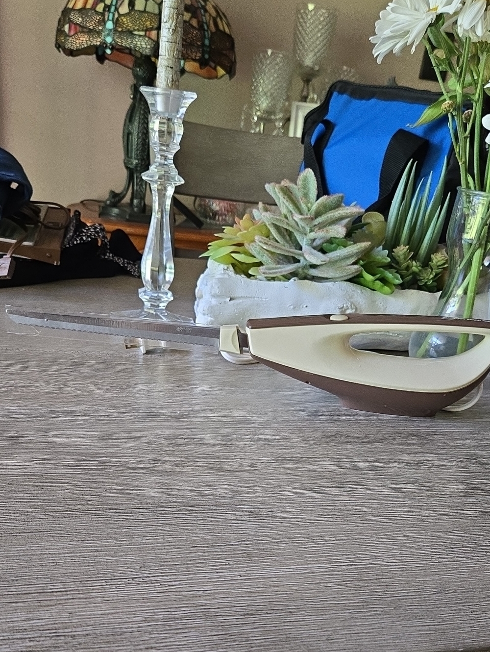Hamilton Beach Vintage Electric Knike in Brown and Cream